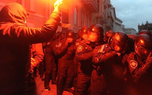 ГПУ расследует избиение митингующих 1 декабря на Банковой