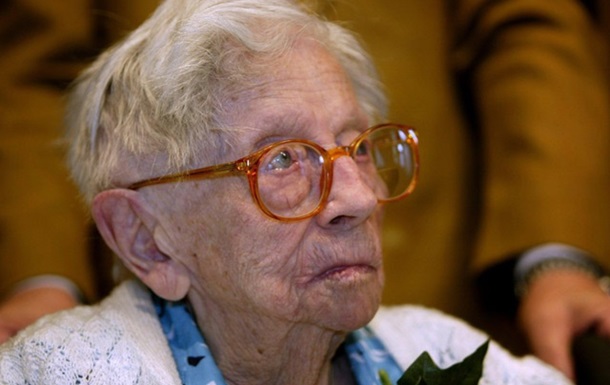 За допомогою крові найстарішої жінки у світі вчені відкрили кордон життя і смерті