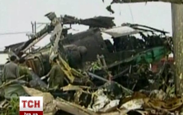 На Тайване боевой вертолет рухнул на жилой дом