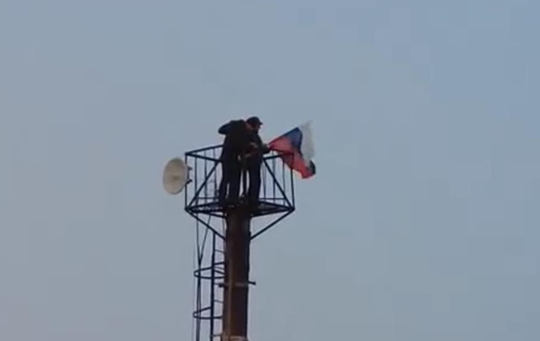 Над пограничным КПП Должанский украинский флаг никто не снимал - Тымчук
