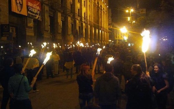 Факельное шествие в Киеве в память о погибших активистах. Онлайн-трансляция