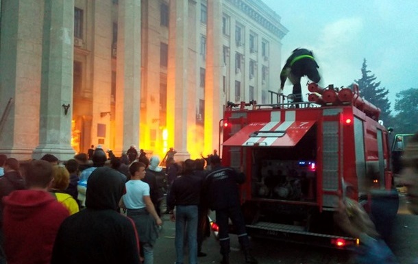 В сети появились шокирующие видео пятничных столкновений в Одессе