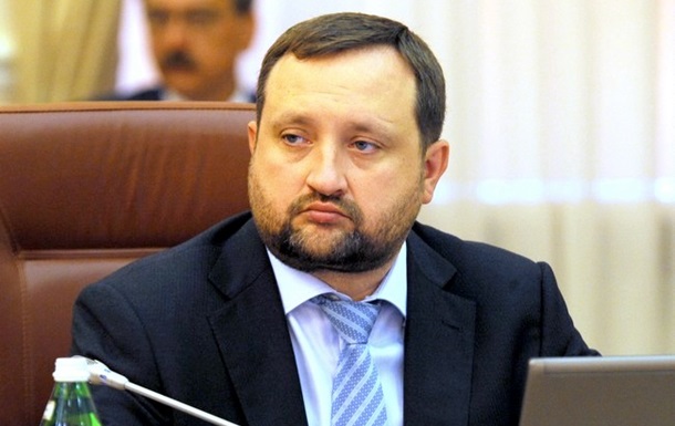 Арбузов категорично спростував свою причетність до фінансування сепаратистів і заявив про готовність судитися з СБУ