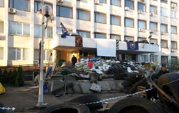 У Маріуполі сепаратисти залишили будівлю міськради - ЗМІ