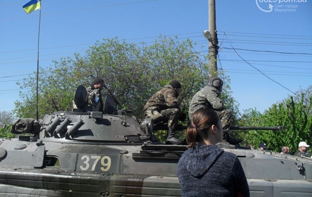 В направлении Мариуполя движется колонна военной техники - СМИ 