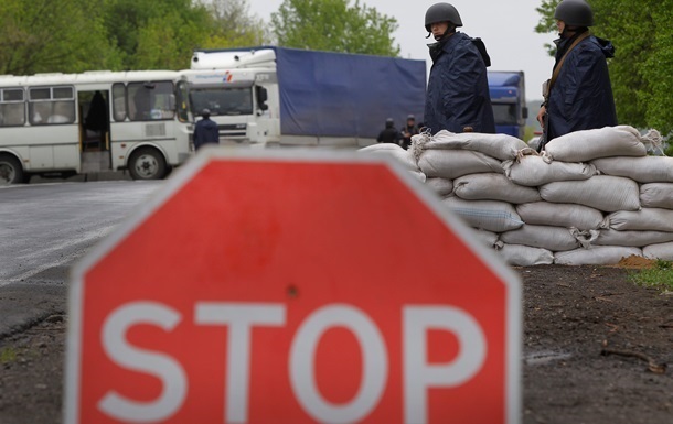 На въезде в Ровно устанавливают блокпосты