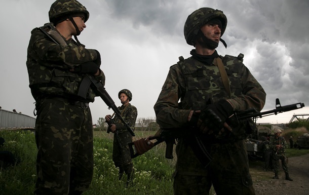 За время антитеррористической операции погибли 14 украинских военных - СБУ