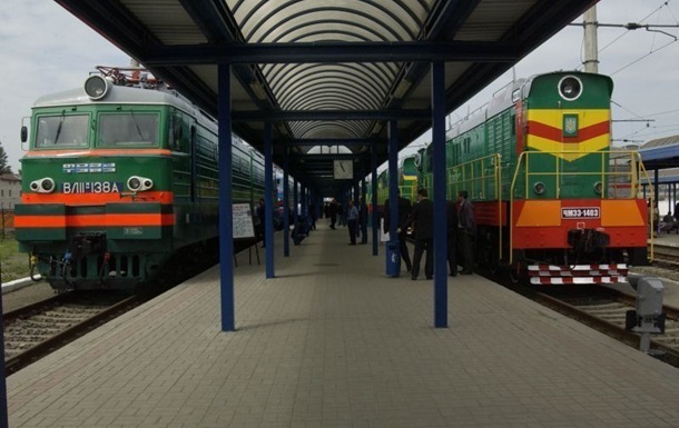 Укрзалізниця встановила порядок зупинки транзитних міжнародних поїздів
