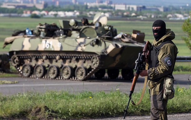 Минобороны: Применение оружия в боях на востоке Украины – законно
