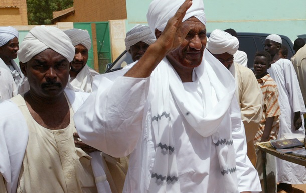 У Судані заарештований екс-прем єр країни за критику правоохоронців