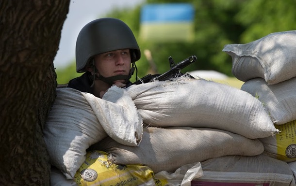 При проведении АТО возле Волновахи погибло восемь украинских силовиков – Тымчук