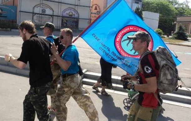 В Севастополе провели армейский марш-бросок на 10 километров 