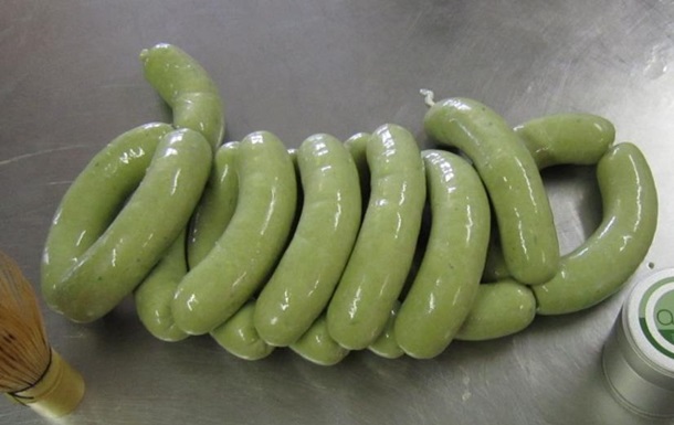 Баварские кулинары изобрели зеленую колбасу