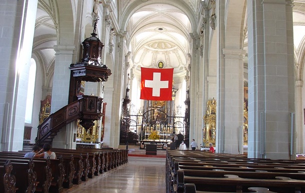 В Швейцарии супружеская пара на пенсии ради острых ощущений грабила церкви