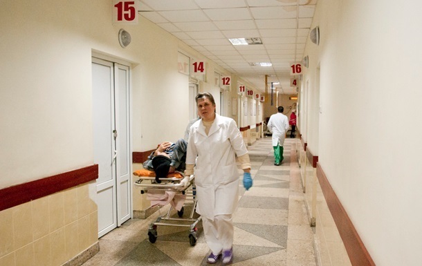 У Дніпропетровську 13 школярів потрапили до лікарні
