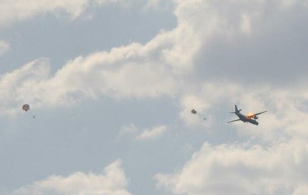 Над Славянском подбит военный самолет двумя выстрелами из ПЗРК - Селезнев