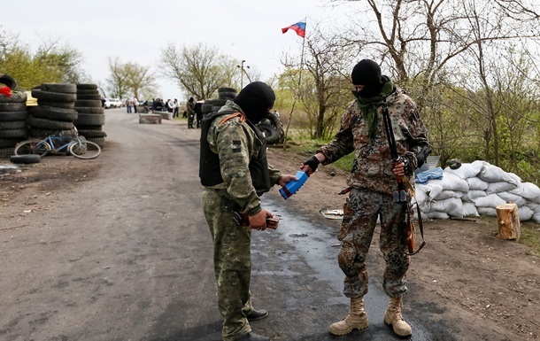 В Донецке представители ДНР установили новый блокпост