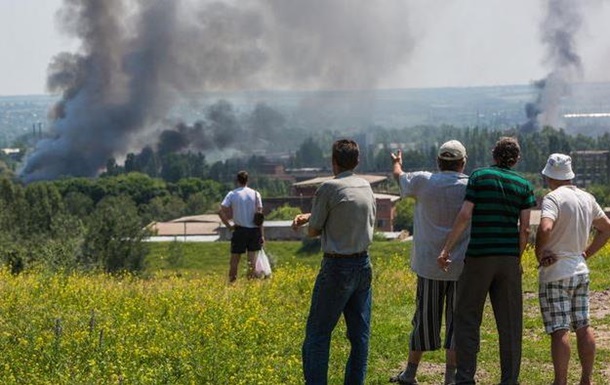 У Слов янську артилерія обстріляла казарму сепаратистів – ЗМІ