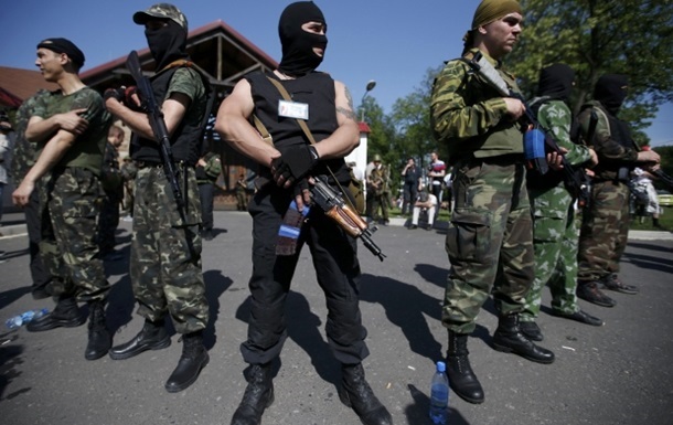 В Снежном Донецкой области растет количество вооруженных людей - ДонОГА