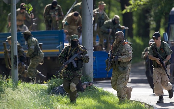 В Лисичанск прибыли две сотни вооруженных людей – милиция