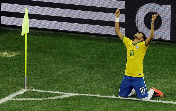 Бразилия начала домашний чемпионат мира с непростой победы