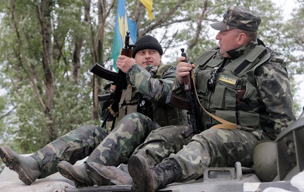 В боях на Донбассе уничтожена военная техника сепаратистов, четыре бойца АТО погибли – Тымчук 