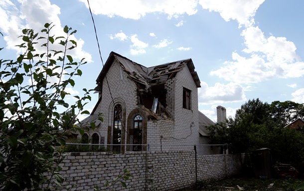 Славянск после бомбежки - фоторепортаж