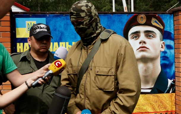 Семенченко: Российские танки, проходящие через  дыры в границе , будут уничтожены ВСУ