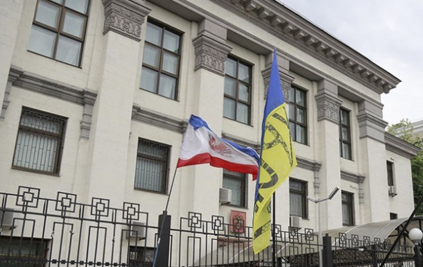 Посольство Росії може  переїхати  на вулицю Степана Бандери
