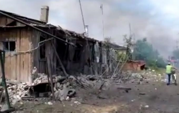 Станицю Луганську обстріляли сепаратисти, є жертви - центр АТО