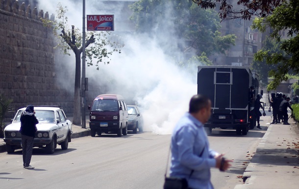 В годовщину отстранения Мурси в Каире прозвучали несколько взрывов 