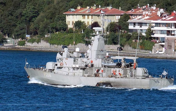 В Черном море начали военно-морские учения боевые корабли НАТО