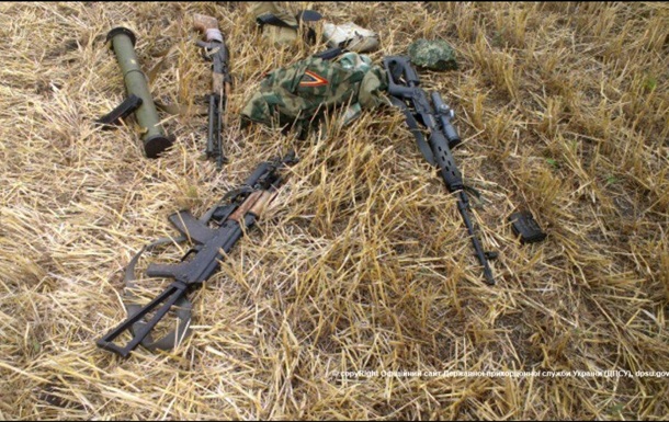 В Луганской области пограничники обнаружили снайперскую точку и арсенал оружия