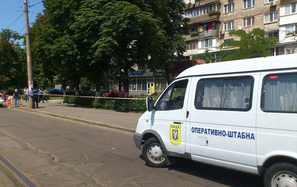 В Киеве неизвестный сообщил о заминированном автомобиле