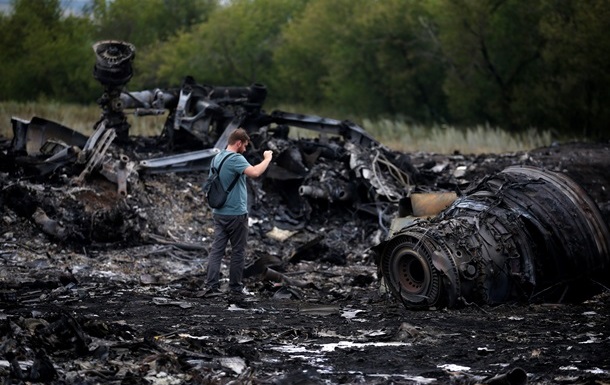 Великобритания отправит в Украину следователей для расследования крушения Боинга