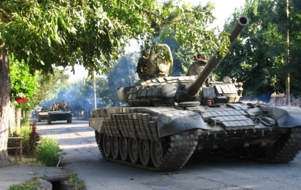 Біля українсько-російського кордону зафіксовано рух 30 танків