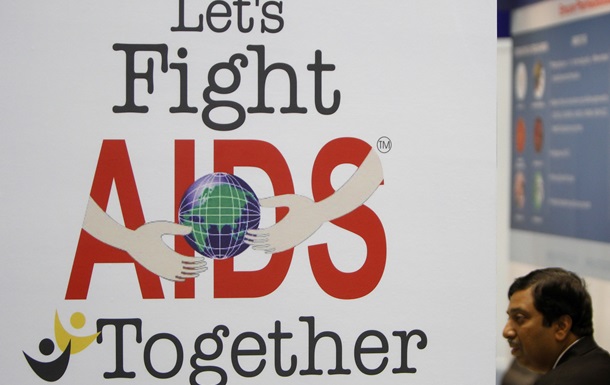 Експерти: Україна може зробити крок назад у боротьбі зі СНІДом
