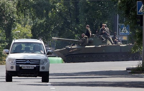 В Донецке стрельба в районе аэропорта - горсовет