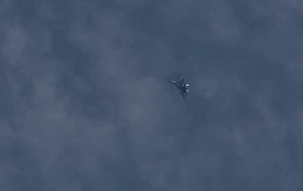 Силовики опровергают информацию о сбитом самолете над Харцызском