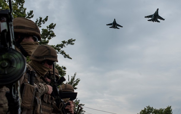 Авиация уничтожила  Град  и укрепления сепаратистов возле Макеевки – штаб АТО