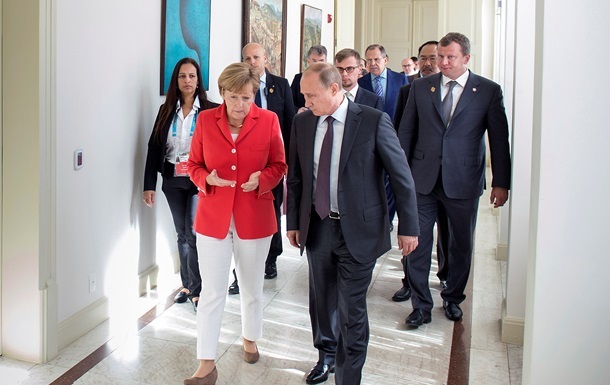 DW: Чи існує таємна домовленість між Путіним та Меркель щодо української кризи