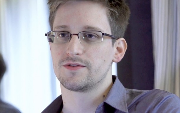 Фонд на підтримку Сноудена попросив продовжити йому термін перебування в РФ 