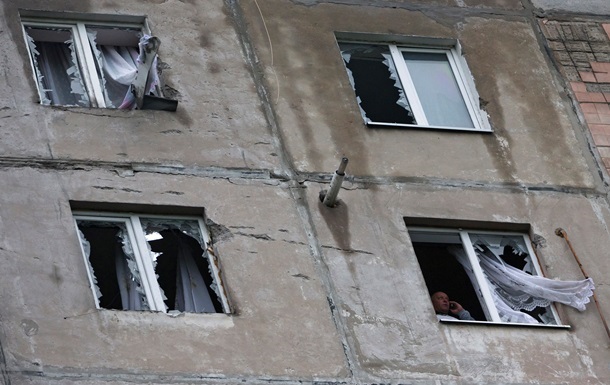 В Луганске продолжаются обстрелы, отсутствует свет и связь