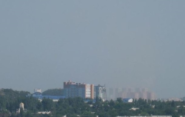 Под артобстрел попал пригород Донецка: пострадало три человека