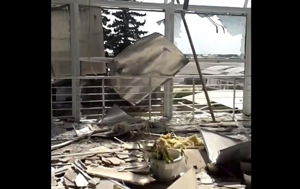 Як виглядає луганський аеропорт після обстрілів - очевидець