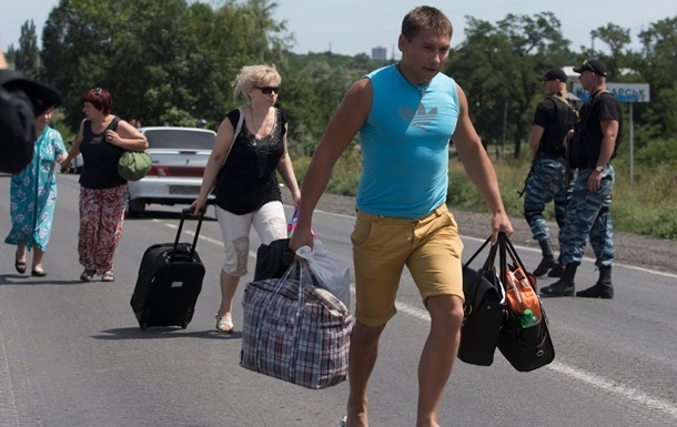 В Украине зарегистрированы почти 70  тысяч переселенцев с Донбасса – Денисова
