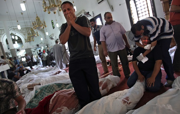 HRW обвиняет президента Египта в преступлениях против человечности