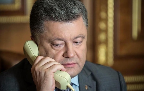 Порошенко обсудил с Байденом ситуацию с поставкой гуманитарной помощи в Украину