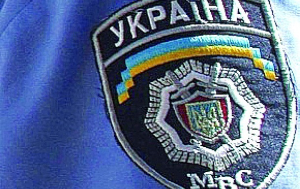 У Донецькій області міліція затримала чоловіків з великою сумою грошей і лжесвящеників