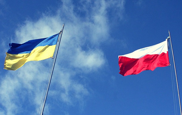 Польща хоче направити в Україну гуманітарну допомогу 